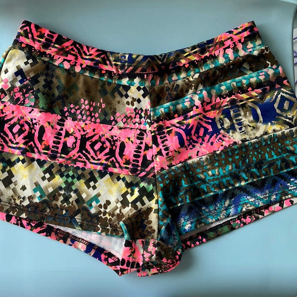 Lycra short. Multicolor.